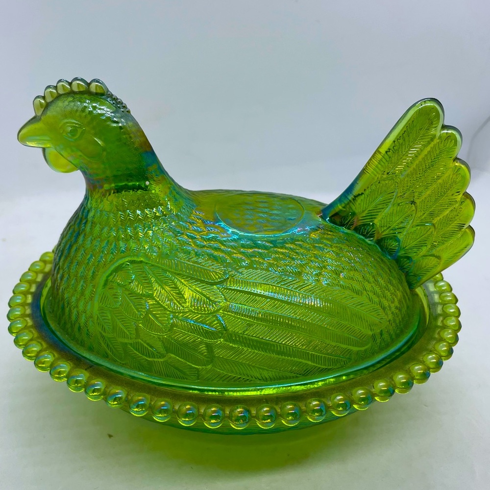 Vintage Olive Green Hen On A Nest Indiana Glass Chicken Candy Dish. Excellent